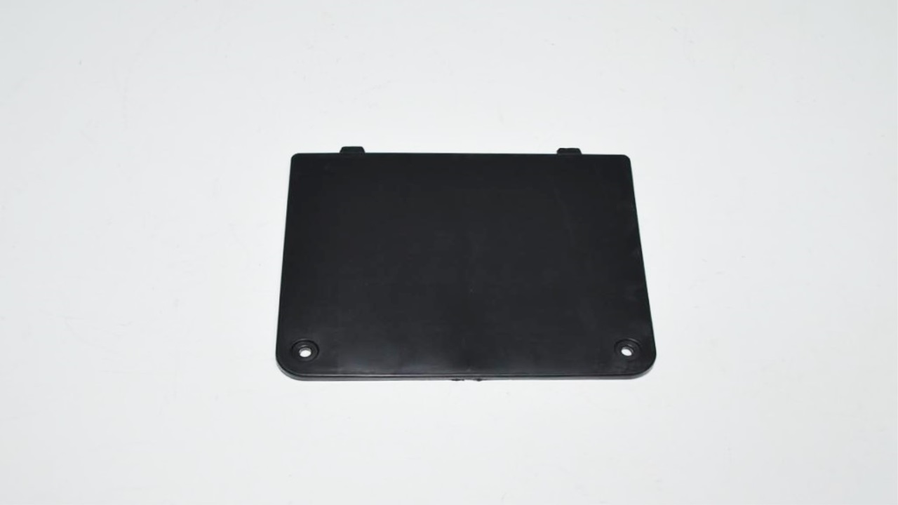 ÖN BASAMAK PLASTİĞİ KAPAĞI (MYFORCE4000E)